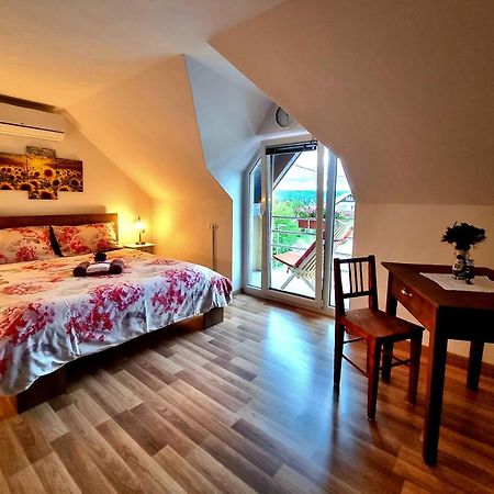 Gartnar Home -Hiska S Pridihom Domacnosti In Pogledom Na Hribe. Radovljica Ngoại thất bức ảnh