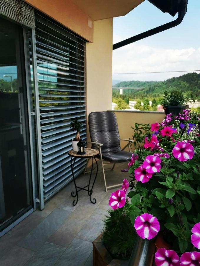 Gartnar Home -Hiska S Pridihom Domacnosti In Pogledom Na Hribe. Radovljica Ngoại thất bức ảnh